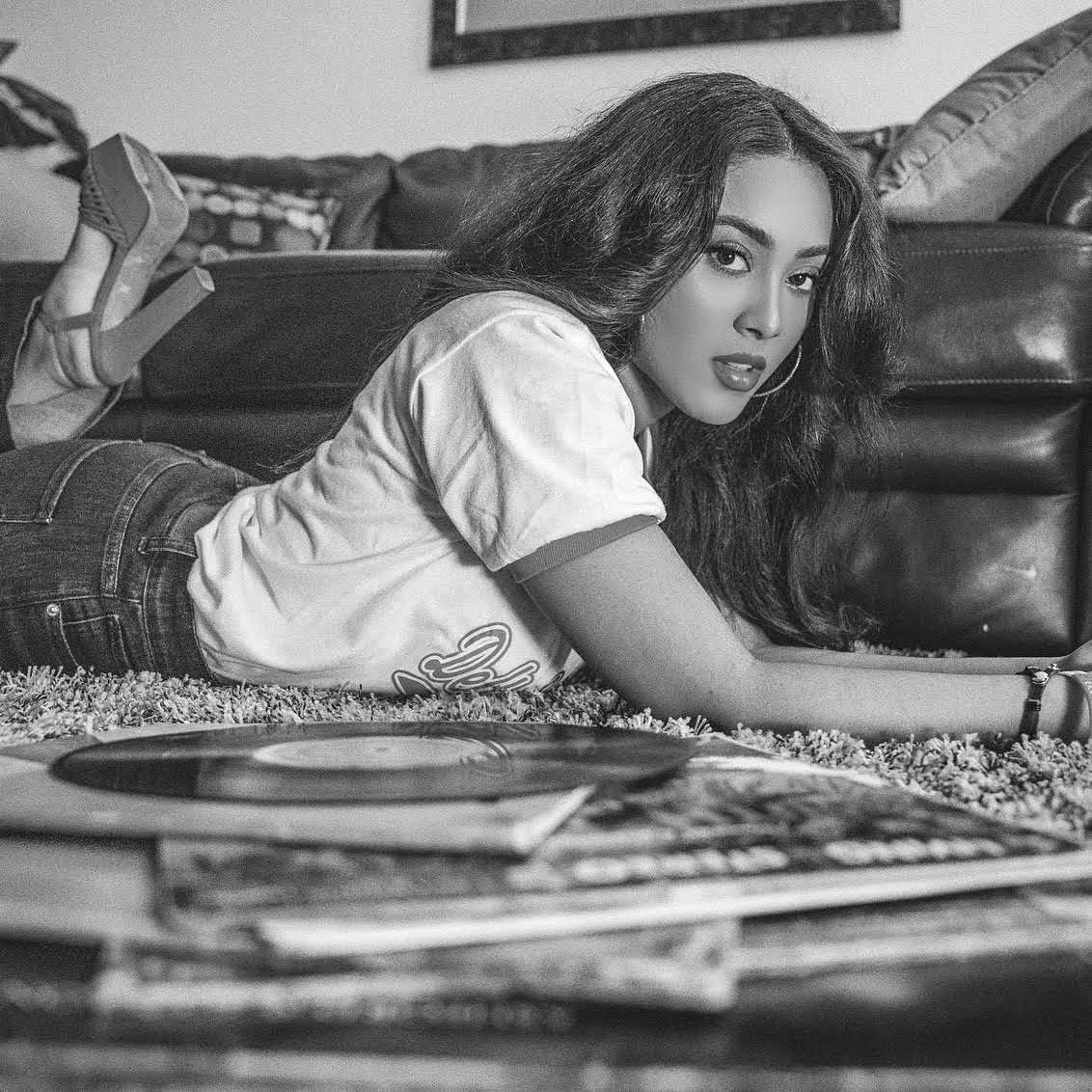 alena salvidar